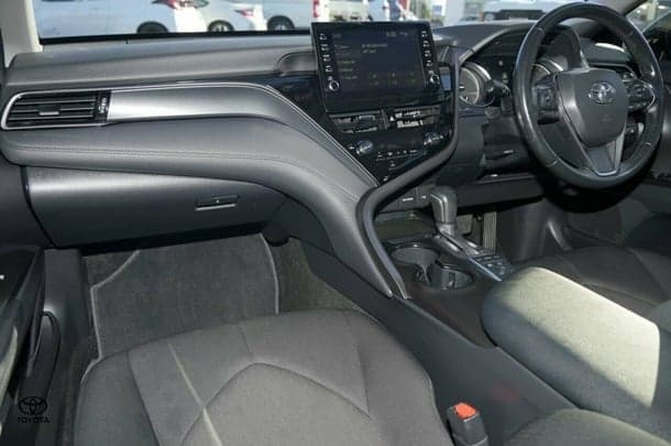 2021 Toyota Camry Hybrid Ascent Sport image 6