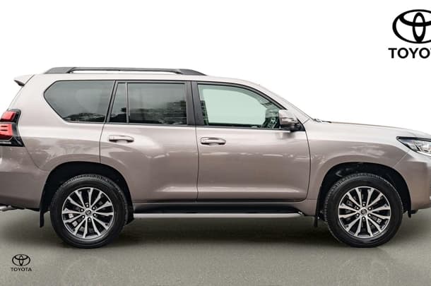 2022 Toyota PRADO Kakadu image 8