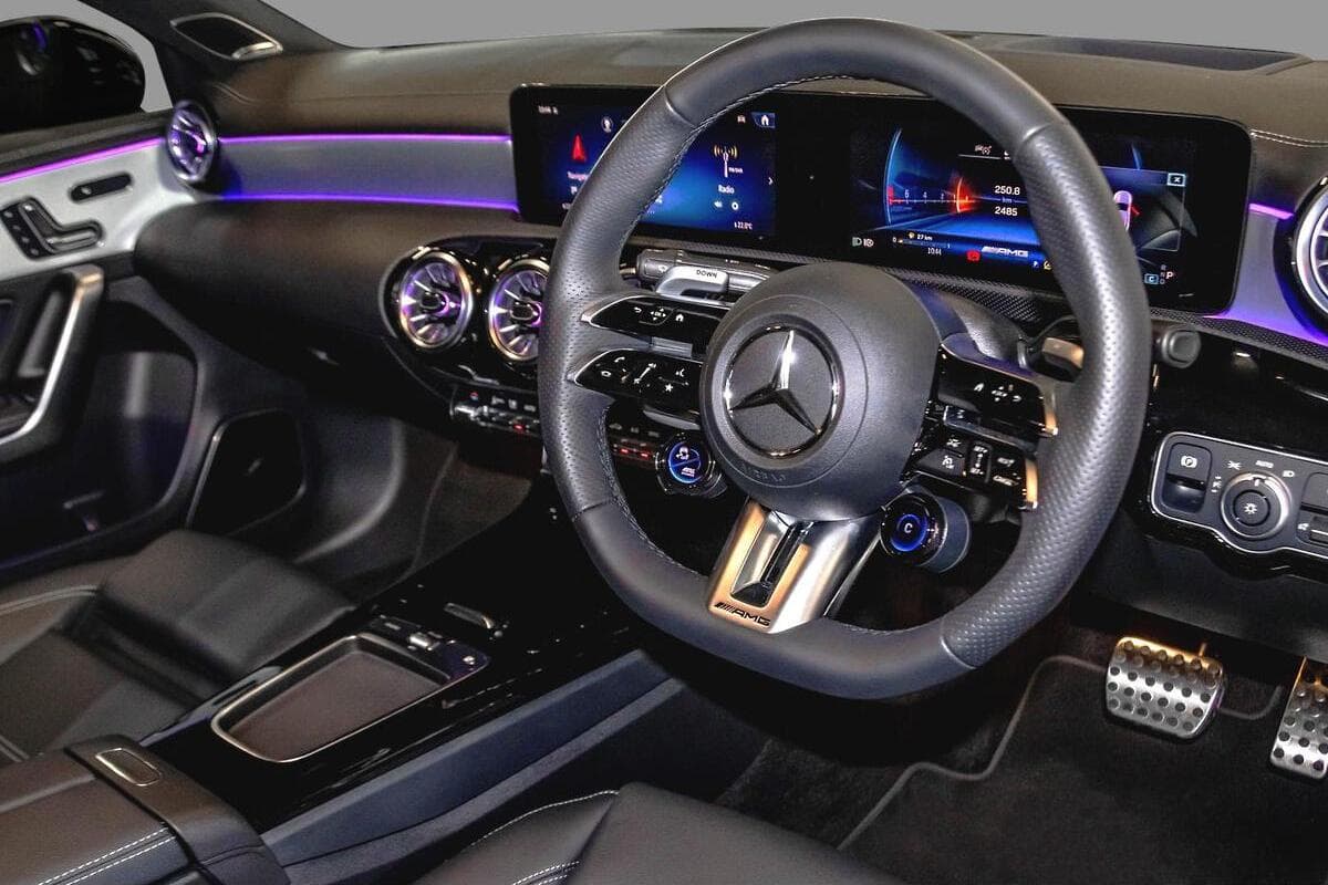 2024 Mercedes-Benz A-Class A35 AMG Auto 4MATIC image 7