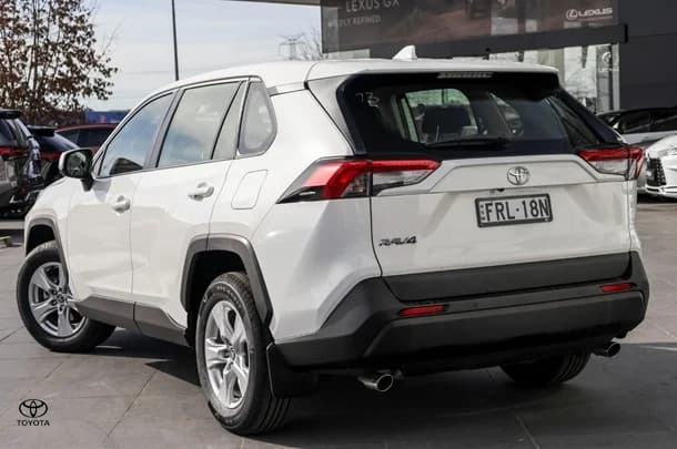 2020 Toyota RAV4 GX-2WD image 2