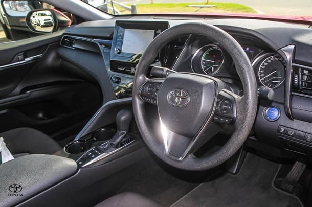 2024 Toyota Camry Hybrid Ascent image 6