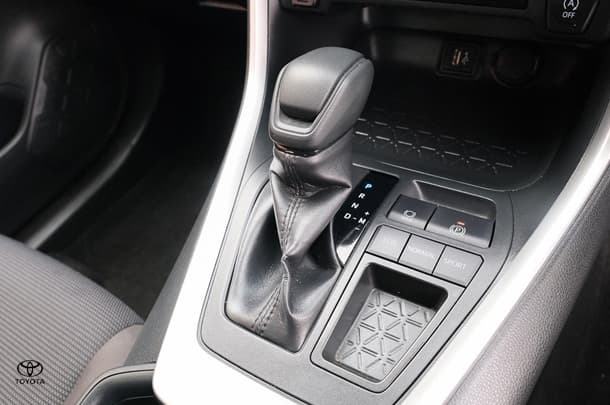 2022 Toyota RAV4 GX-2WD image 16