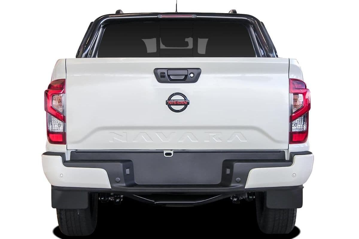 2025 Nissan Navara PRO-4X D23 Manual 4x4 MY24 Dual Cab image 3