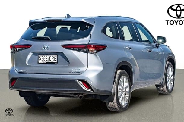 2022 Toyota KLUGER HYBRID AWD GRANDE image 7