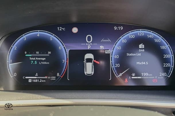 2023 Toyota Corolla Cross Atmos image 16