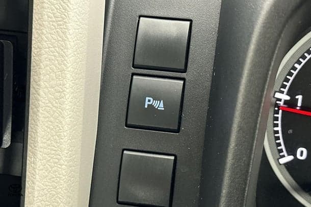 2021 Toyota Hiace LWB image 29