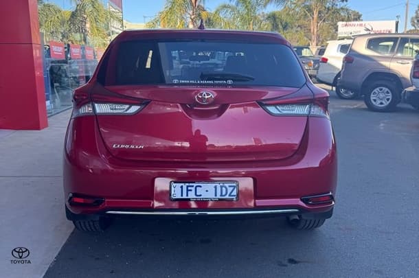 2015 Toyota Corolla Ascent Sport image 6