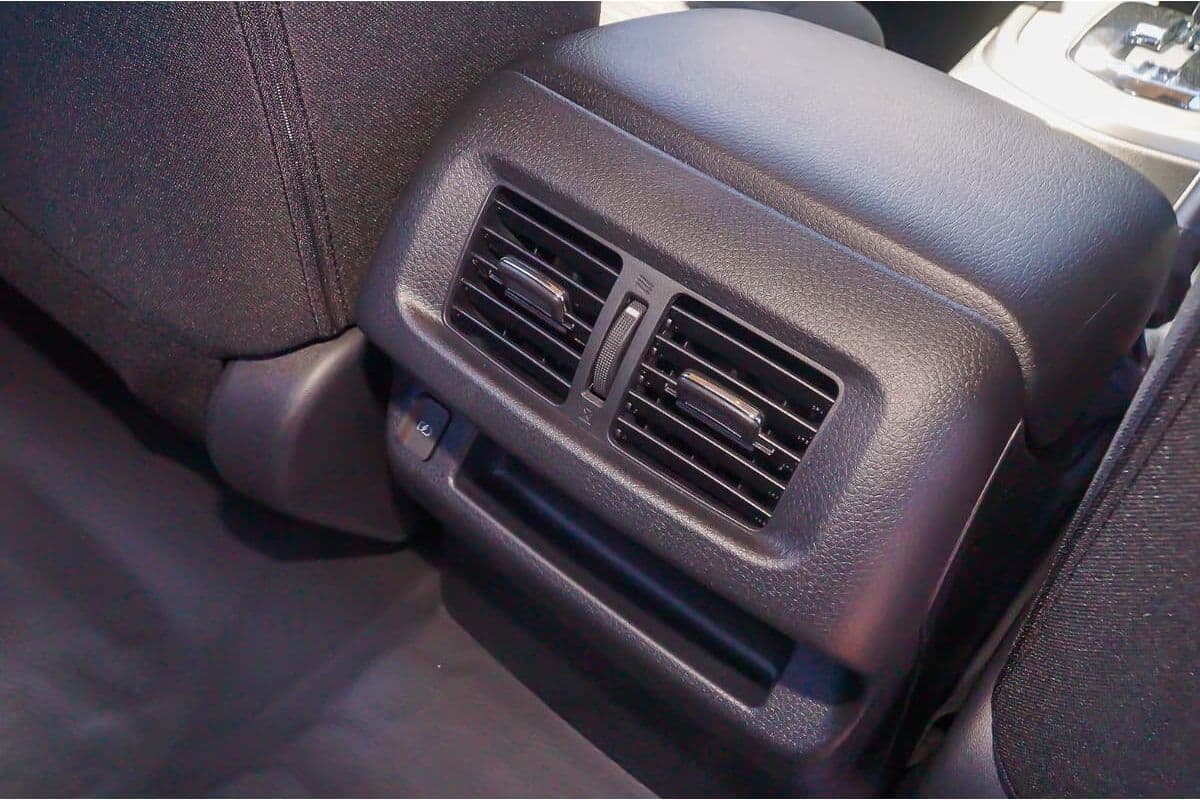 2025 Nissan Navara SL D23 Auto 4x2 MY24 Dual Cab image 14