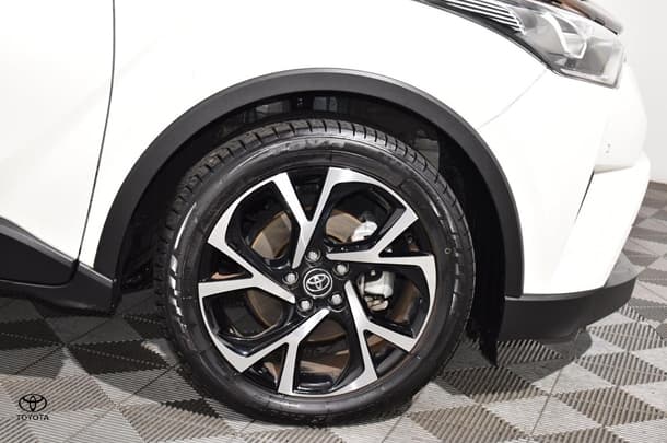 2019 Toyota C-HR Koba AWD image 18