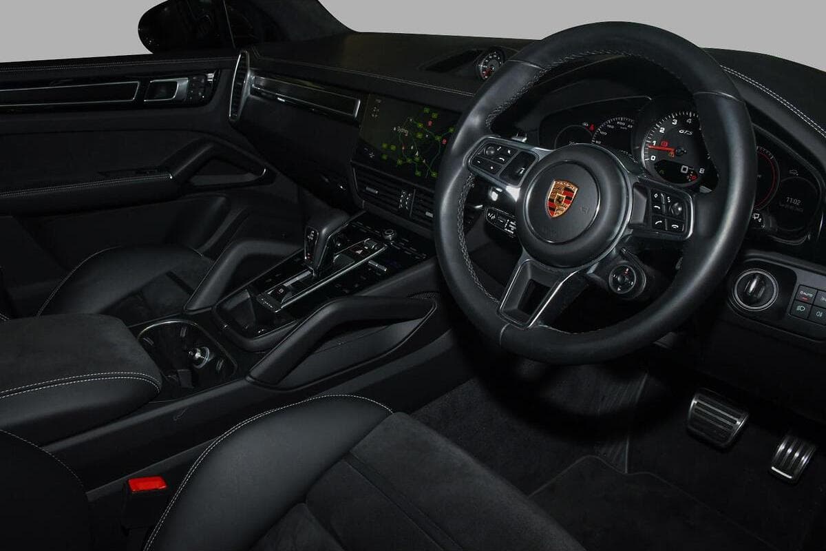 2024 Porsche Cayenne GTS 9YA II Auto 4x4 MY25 image 6