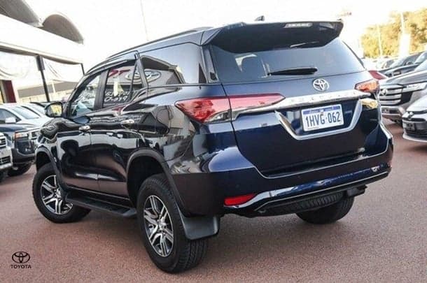 2023 Toyota Fortuner GXL image 2