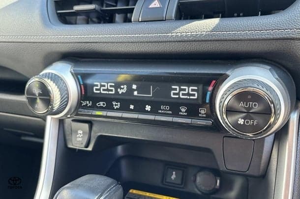 2021 Toyota RAV4 GXL-2WD image 9