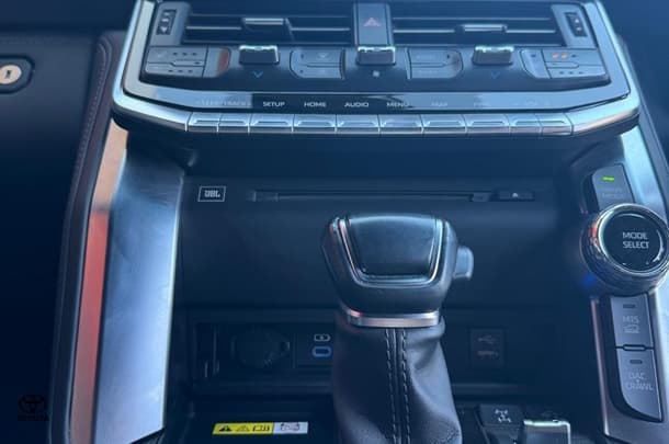 2021 Toyota Landcruiser GR-S image 25