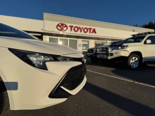 2018 Toyota Corolla Hatch Ascent Sport image 17