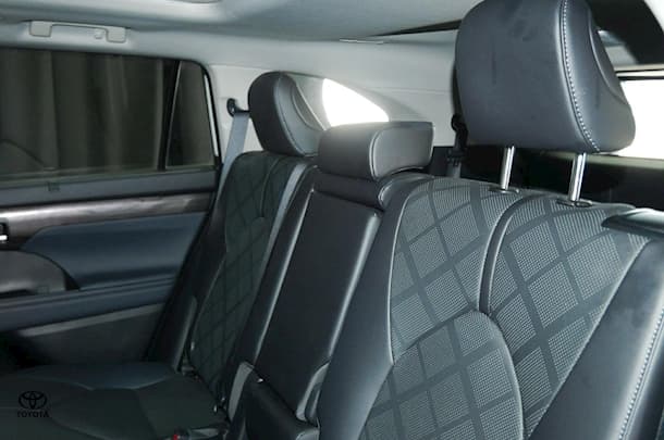 2023 Toyota Kluger Hybrid GRANDE image 22