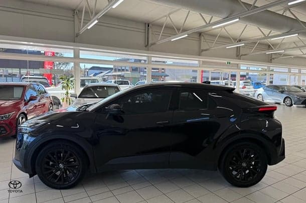 2023 Toyota C-HR Hybrid GR-S image 3