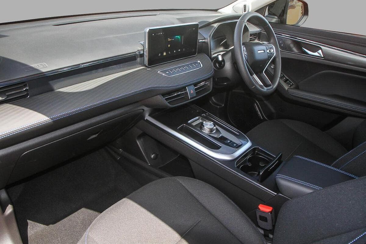 2025 GWM Haval Jolion Premium Hybrid Auto image 7