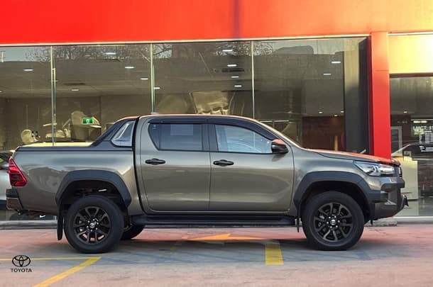 2023 Toyota Hilux 4x4 Rogue image 10