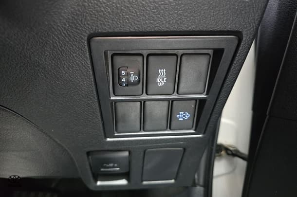 2021 Toyota Hilux SR image 19