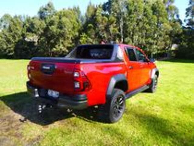 2023 Toyota Hilux Rogue image 7