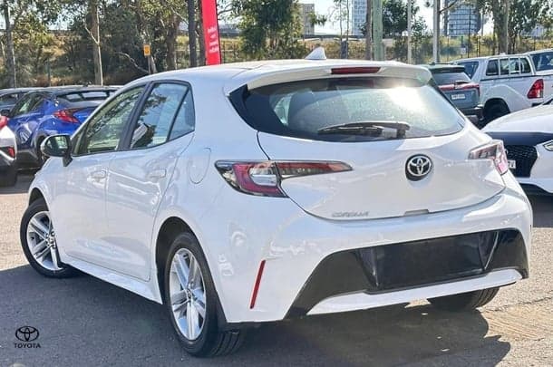 2018 Toyota Corolla Ascent Sport image 14
