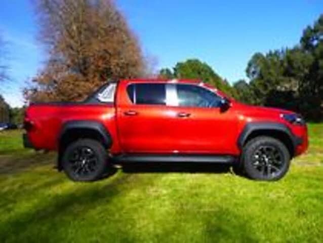 2023 Toyota Hilux Rogue image 6