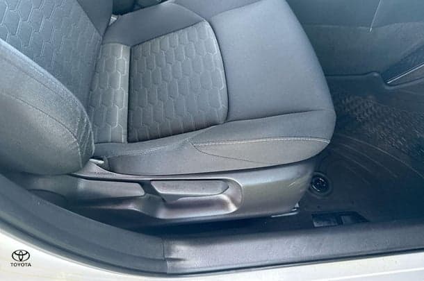 2021 Toyota Corolla Ascent Sport image 12