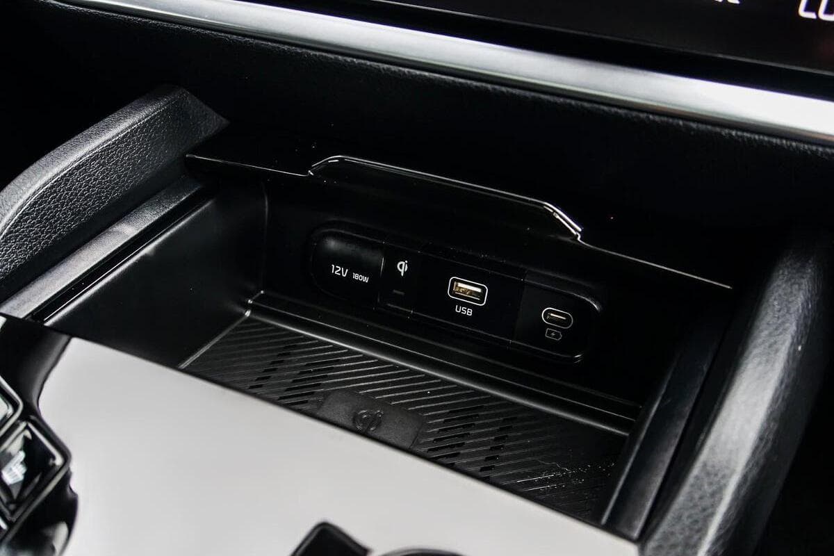 2024 Kia Sportage GT-Line Auto AWD MY25 image 16