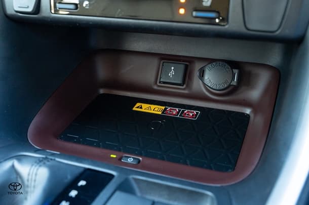 2022 TOYOTA RAV4 Hybrid Cruiser-AWD image 16