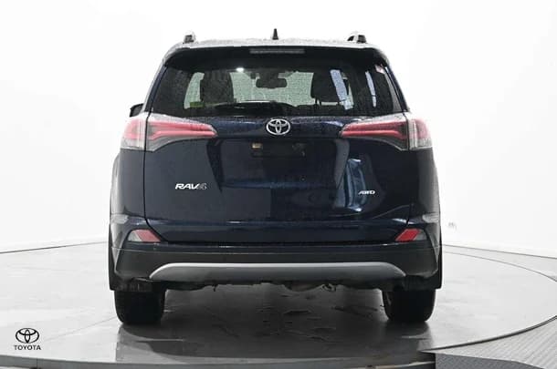 2018 Toyota RAV4 GXL AWD image 6
