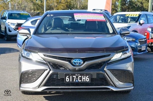2021 Toyota Camry Hybrid SL image 3