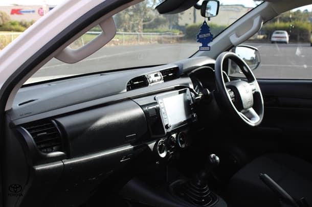 2021 Toyota Hilux 4x2 Workmate image 23