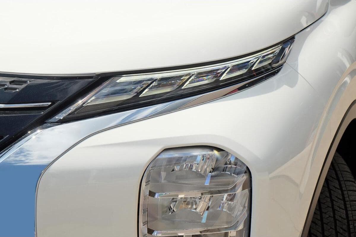2025 Mitsubishi Outlander PHEV Exceed ZM Auto AWD MY24 image 7