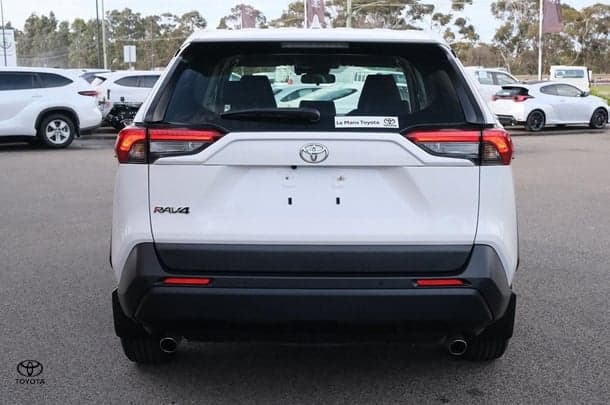 2022 Toyota RAV4 GX-2WD image 4