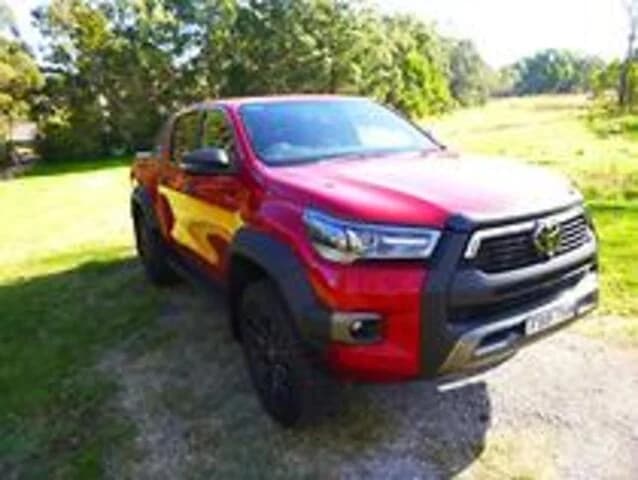 2023 Toyota Hilux Rogue image 2