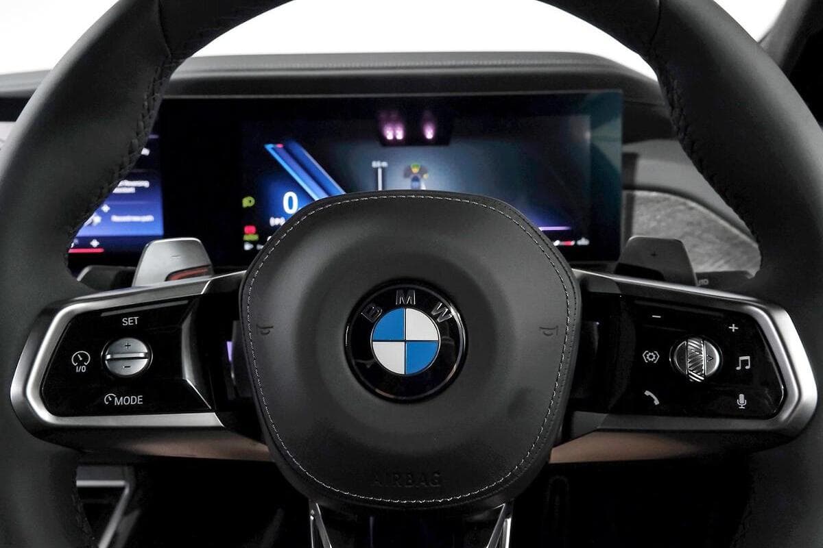 2025 BMW 7 Series 740i M Sport G70 Auto image 15