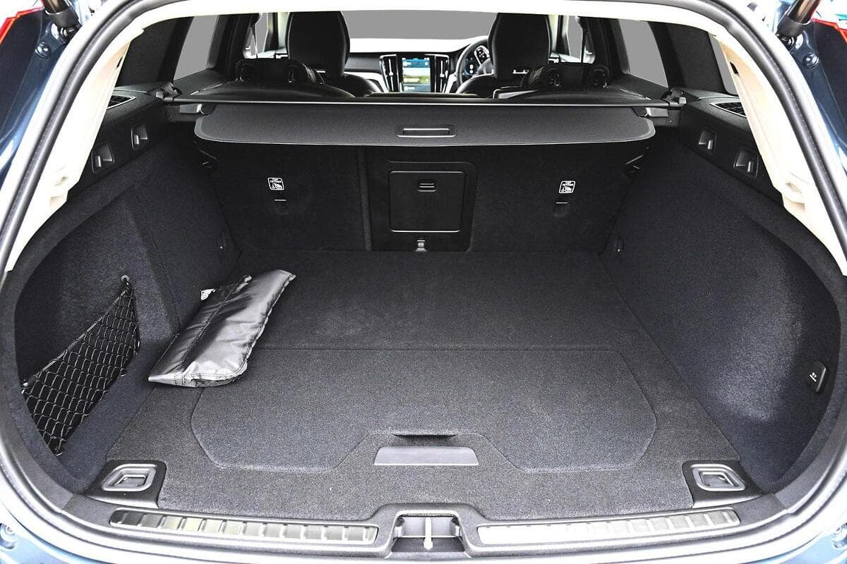 2024 Volvo V60 Cross Country Ultra B5 Bright Auto AWD MY25 image 8