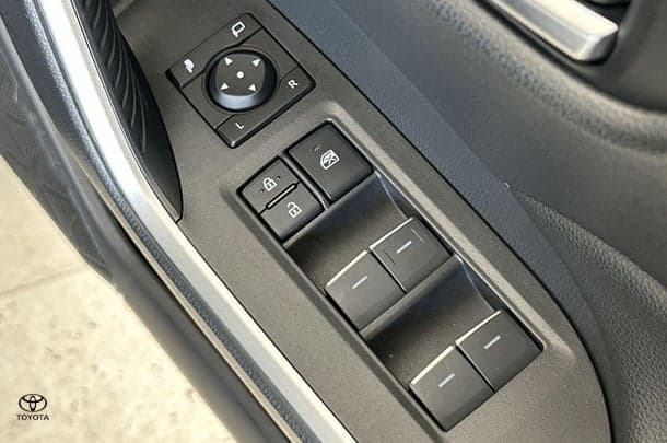 2024 Toyota Rav4 Hybrid GXL AWD image 13