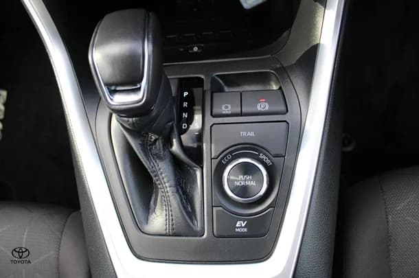 2024 Toyota RAV4 Hybrid GXL AWD image 6
