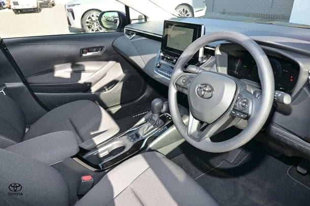 2025 Toyota Corolla Sedan Hybrid Ascent Sport image 6