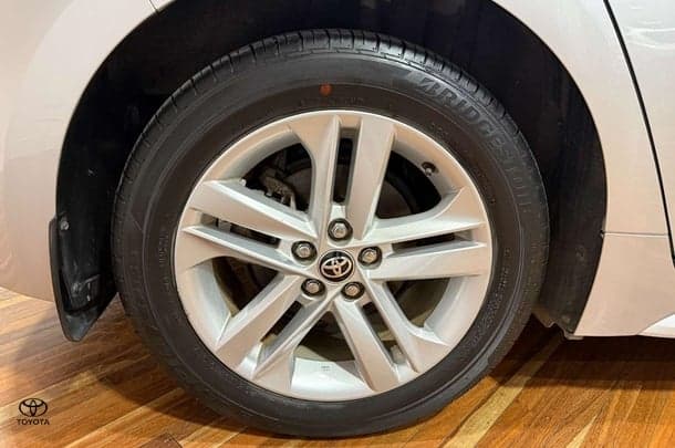 2021 Toyota Corolla Ascent Sport image 9