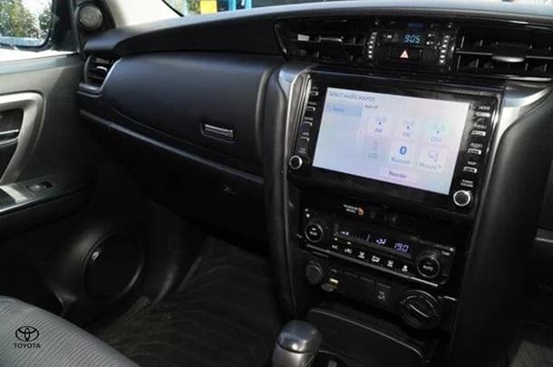 2021 Toyota Fortuner GXL image 10