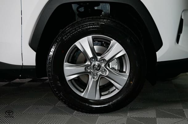 2024 Toyota RAV4 Hybrid GX 2WD image 7
