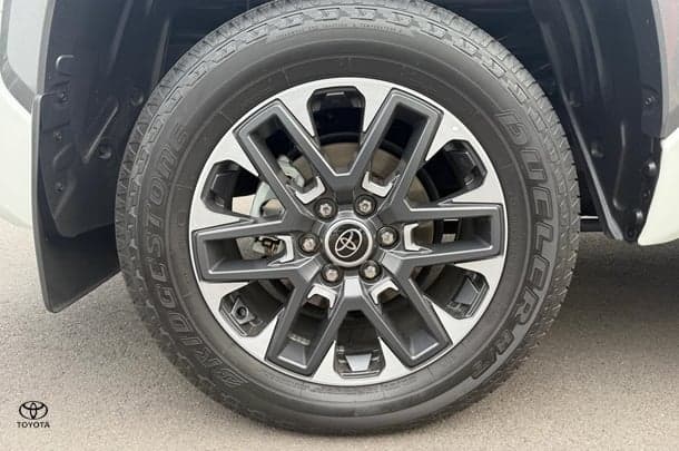 2023 Toyota Tundra Limited image 6