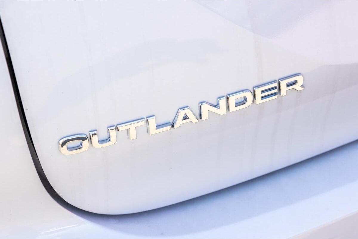 2024 Mitsubishi Outlander PHEV Aspire ZM Auto AWD MY24 image 13