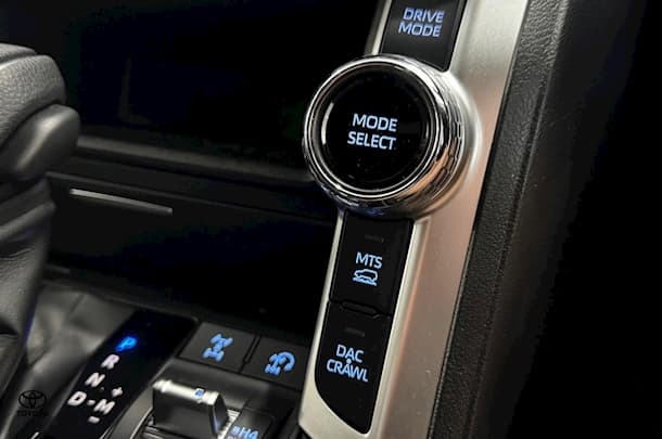 2022 Toyota Landcruiser GXL image 29