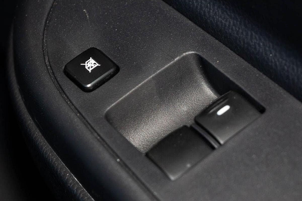 2024 Mitsubishi Triton GLX MR Auto 4x2 MY23 image 14