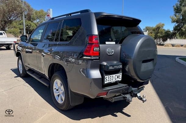 2021 Toyota Landcruiser Prado GXL image 3