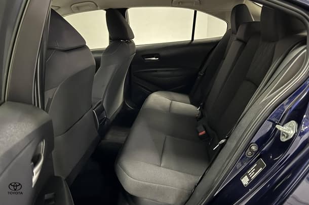 2022 Toyota Corolla Sedan Hybrid Ascent Sport image 12
