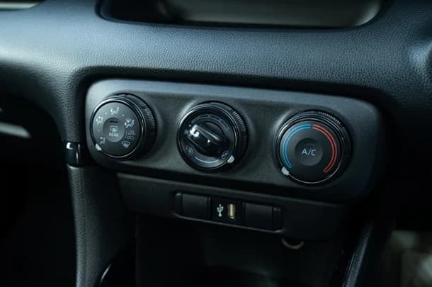 2023 TOYOTA Yaris Ascent Sport image 14